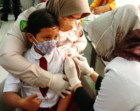 Suntik Vaksin Tahap 2 di SD Baptis Palembang